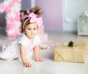 Awesome baby photoshoot ideas can help you get referrals.