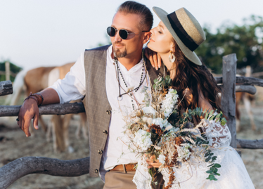 boho engagement photoshoot